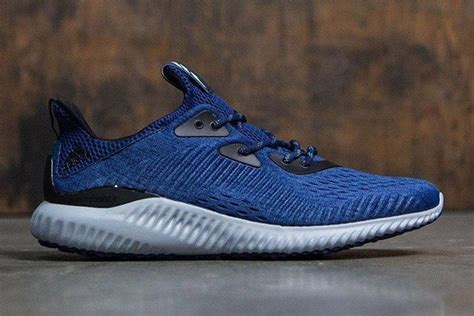 adidas alphabounce model.